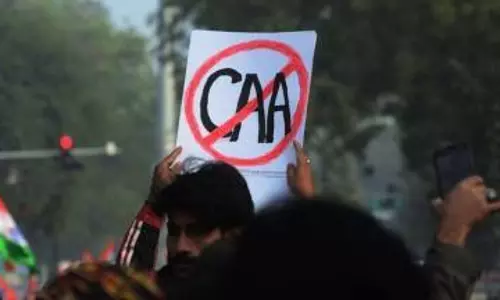 Dismiss pleas challenging the validity of CAA: Centre to SC