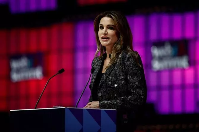 Web Summit, Lisbon: Jordans Queen Rania brings up the disparate treatment of refugees