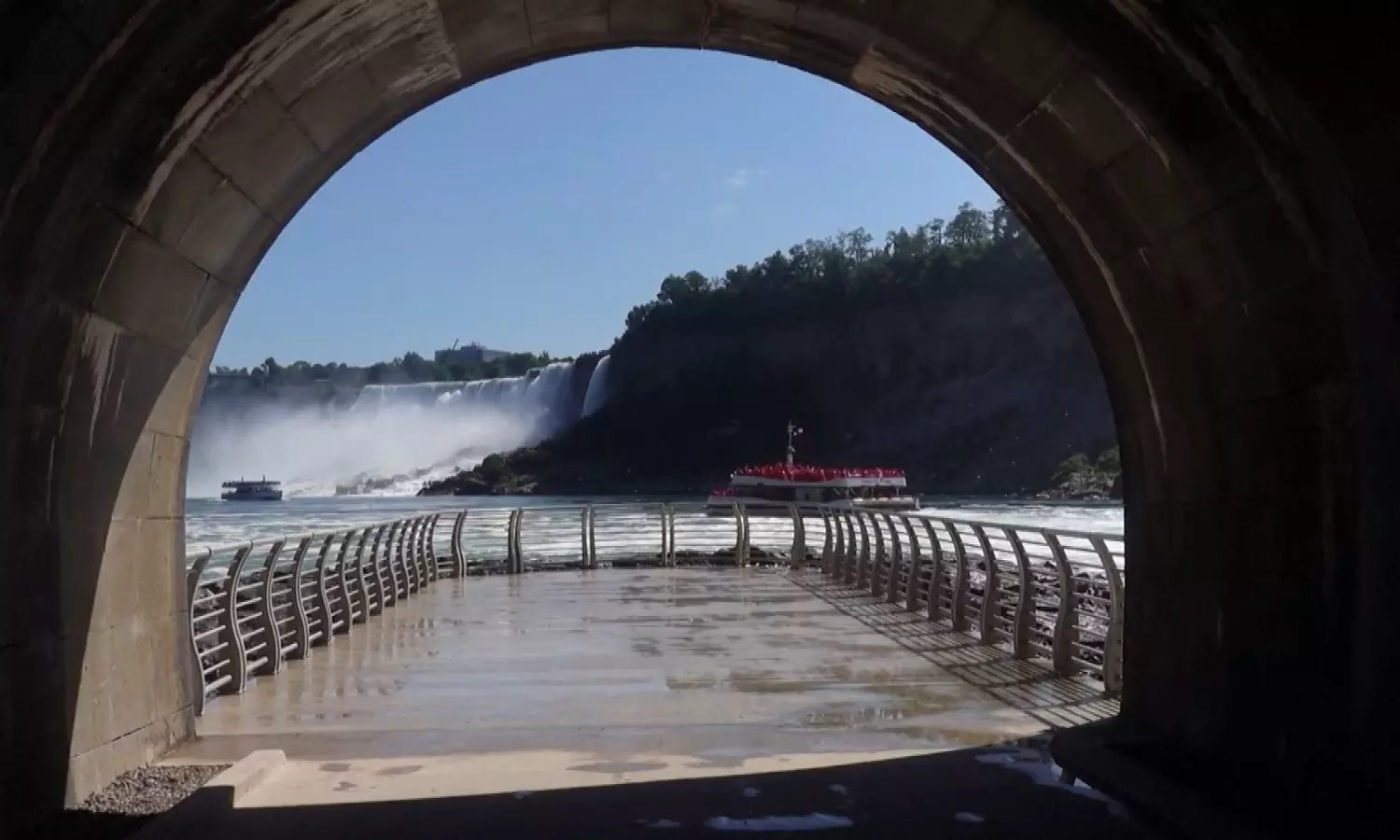 Century-old tunnel under Niagara Falls opened to the public