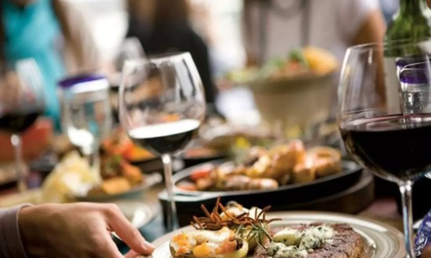 Ambience cost; eatables at some restaurants costly due to operational charges, says Govt