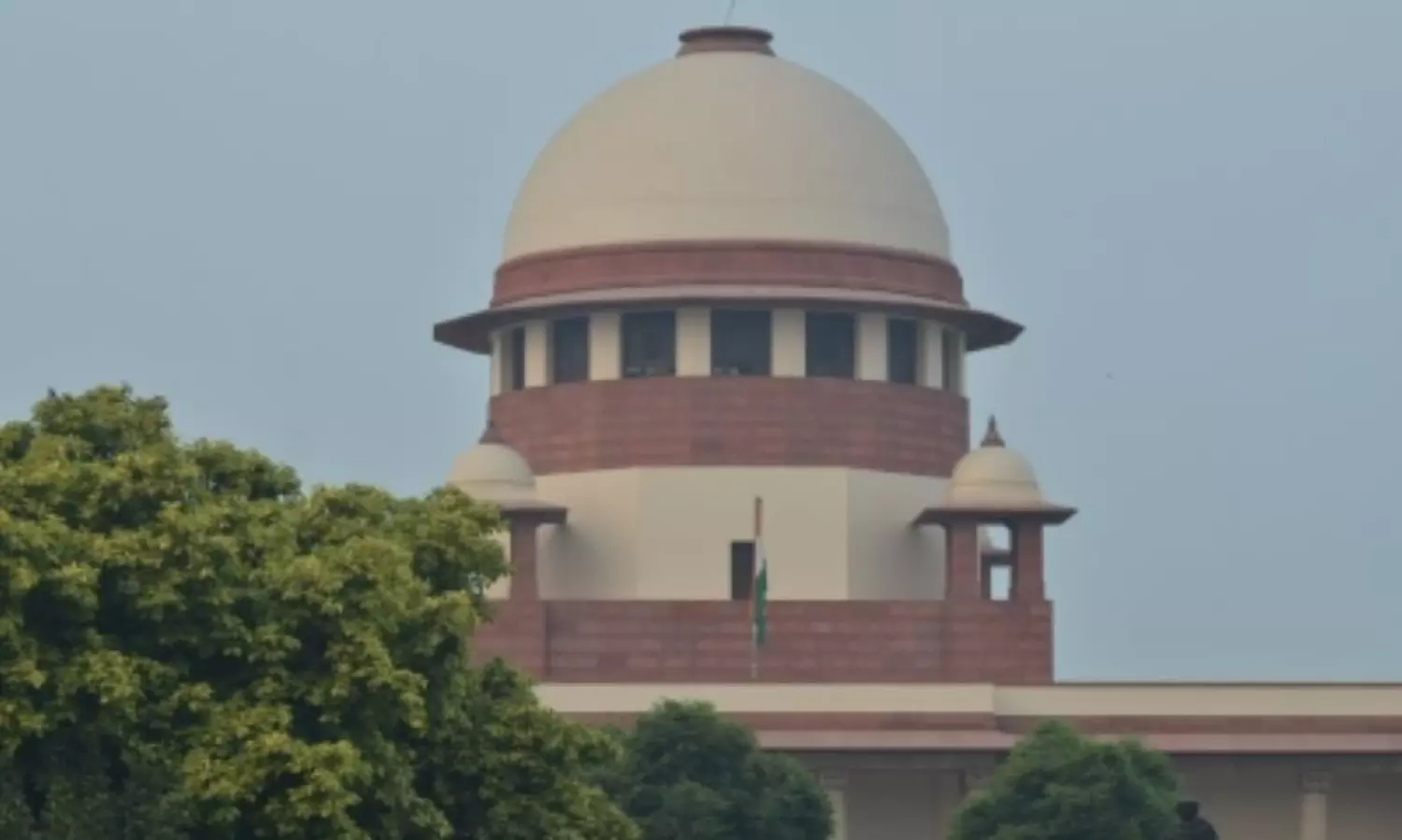 Scandalous remark on SC; lawyer writes to AG seeking action against Information Commissioner