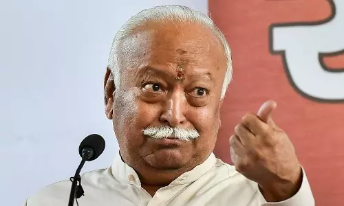 Mohan Bhagwat, RSS chief, asserts all people who live in India are Hindus