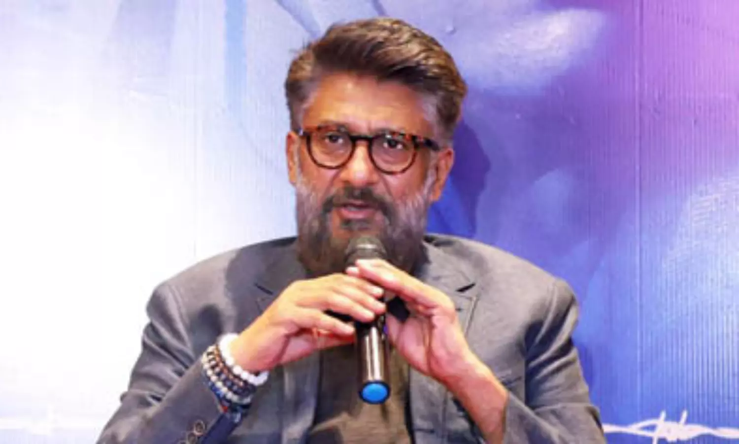 Filmmaker Vivek Agnihotri offers apology to court over his tweet