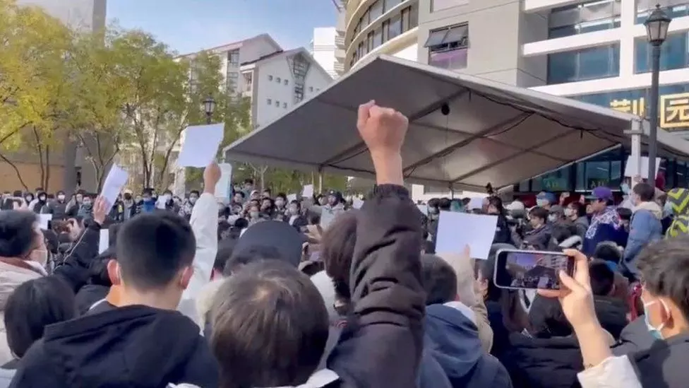 Chinese students protest against Covid lockdown at a university