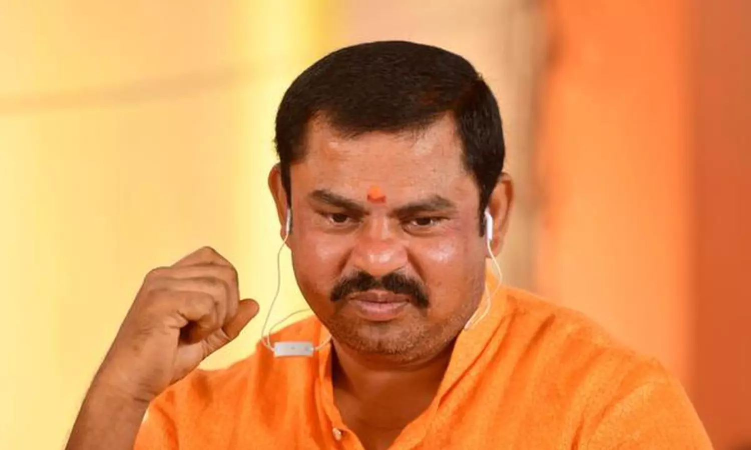 BJP suspended MLA Raja Singh makes derogatory remarks on Dec 6, served Police notice
