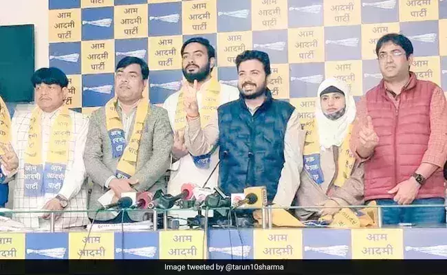 Congress Delhi president, 2 councillors join AAP