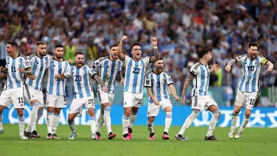 Argentina cruises into semis; Netherlands crash out at penalties