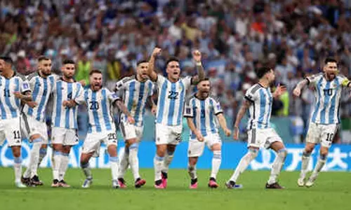 Argentina cruises into semis; Netherlands crash out at penalties