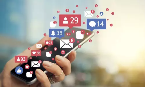 App notifications have negative impacts on minds, Come with constant distraction and stress