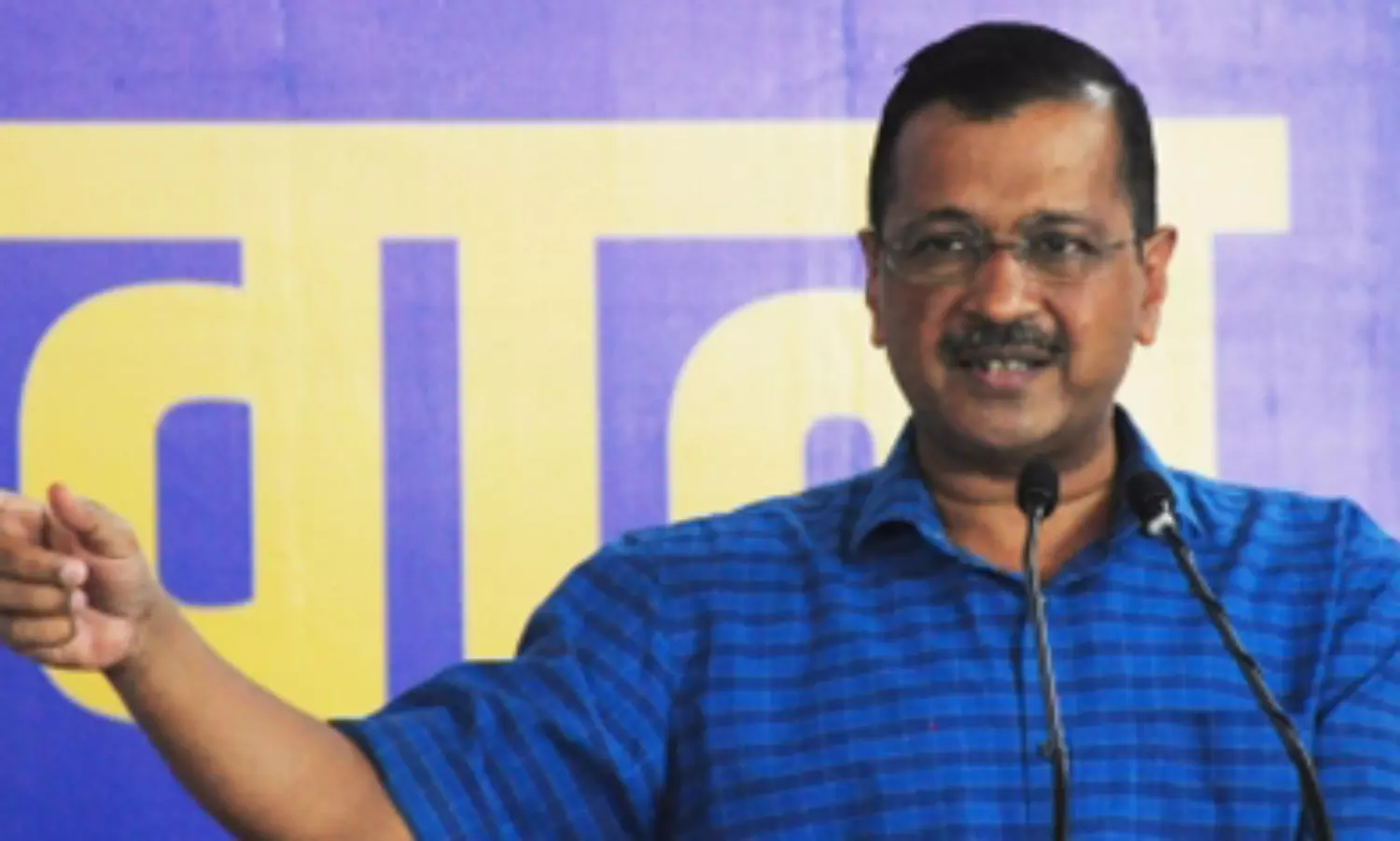 They will try to buy you for Rs 10-50 lakhs, but dont fall for their traps: Kejriwal tells councilors