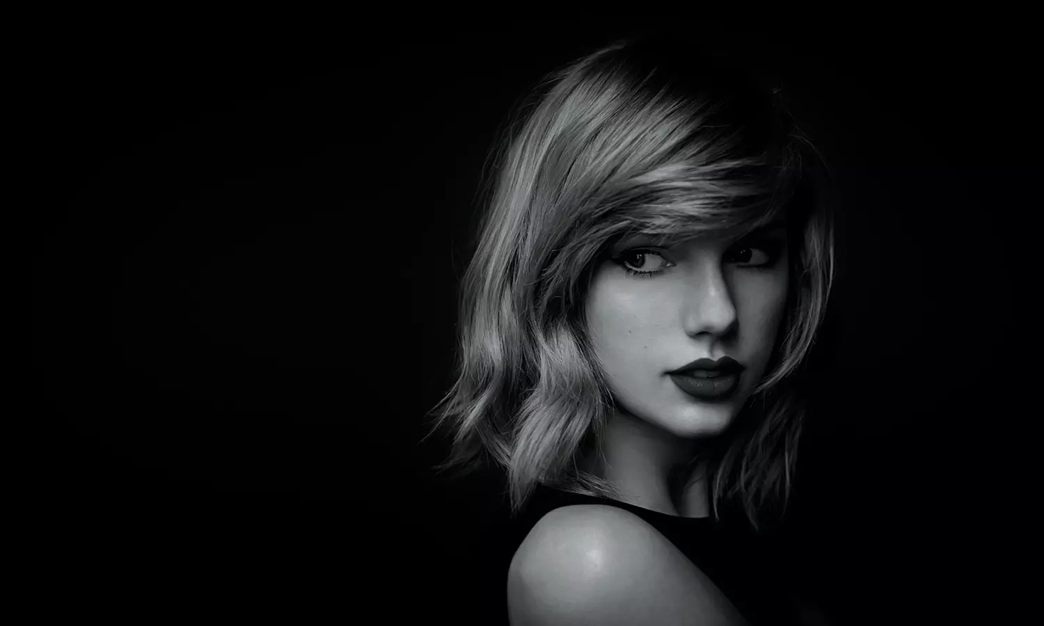 With an original script, Taylor Swift plans on directorial debut
