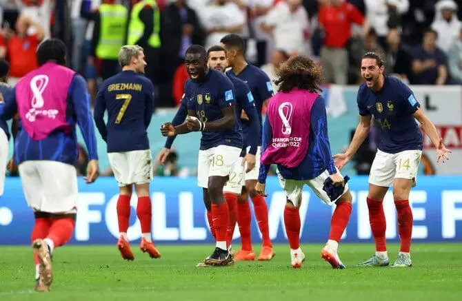 Kanes missed penalty dashes Englands WC hopes; France advances into semis