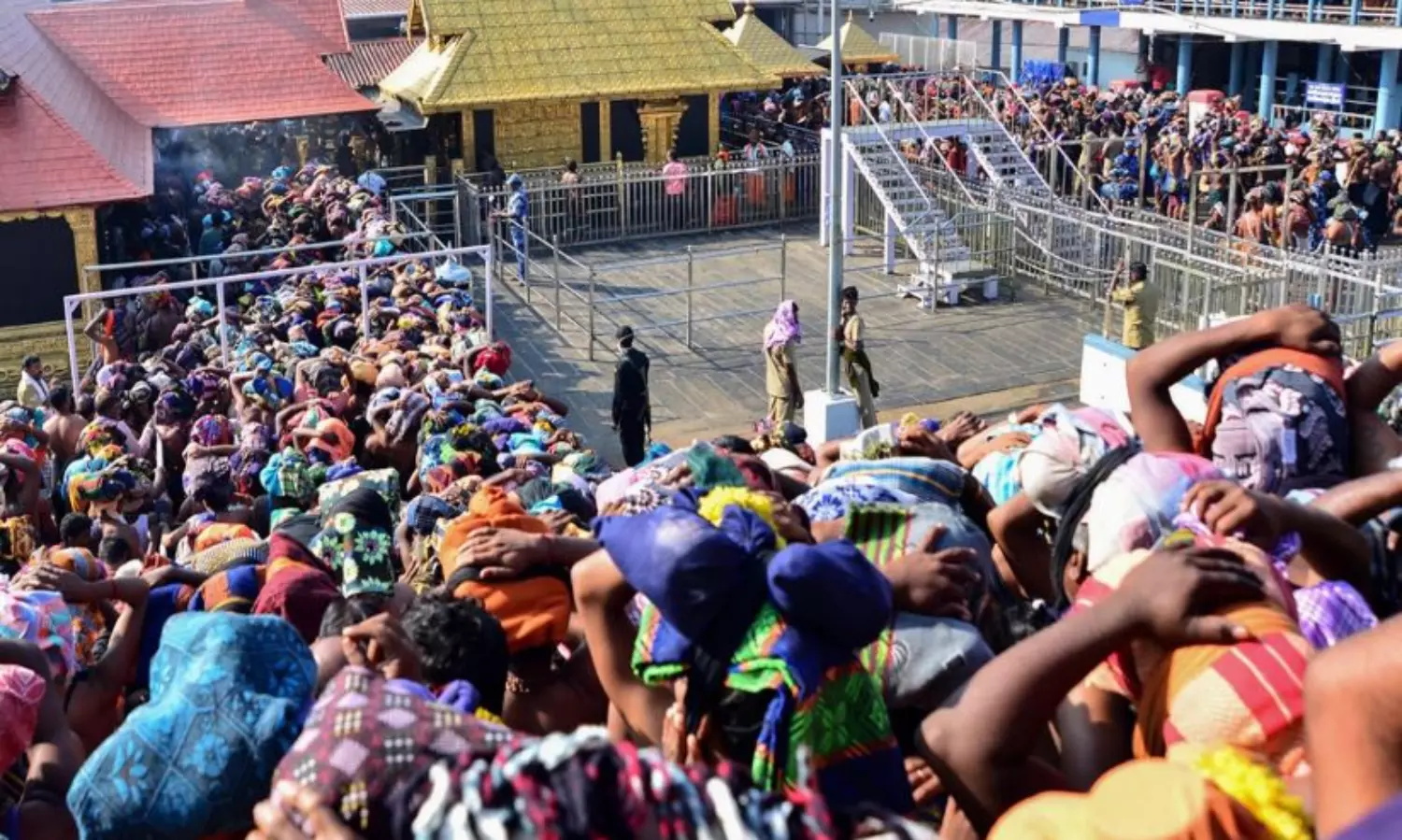 Kerala HC proposes extended timing in Sabarimala to manage crowd rush
