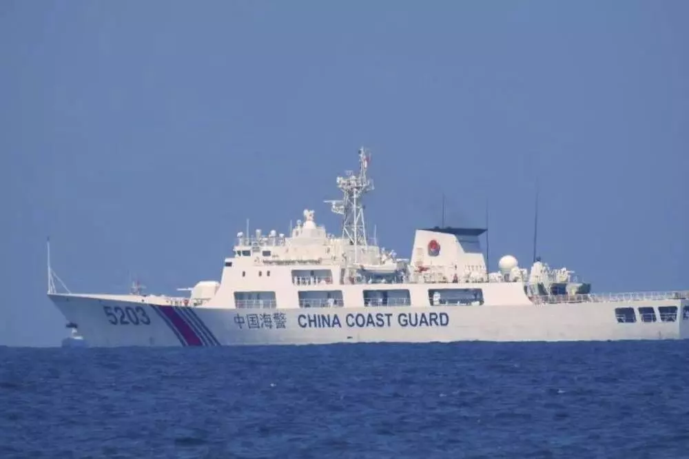 Chinese ships in disputed waters, Philippines express great concern