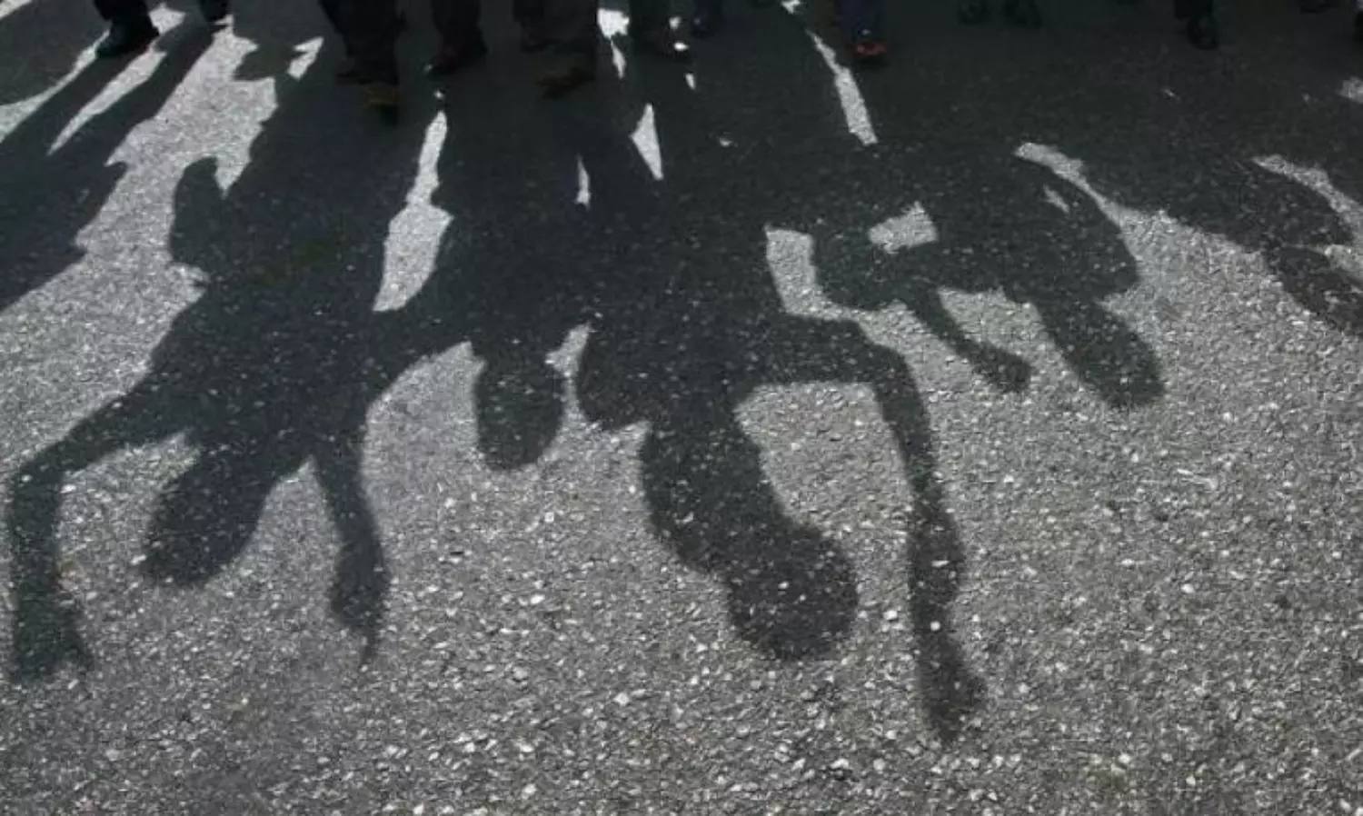 Girl students beat up headmaster with brooms in Karnataka over alleged sexual harassment