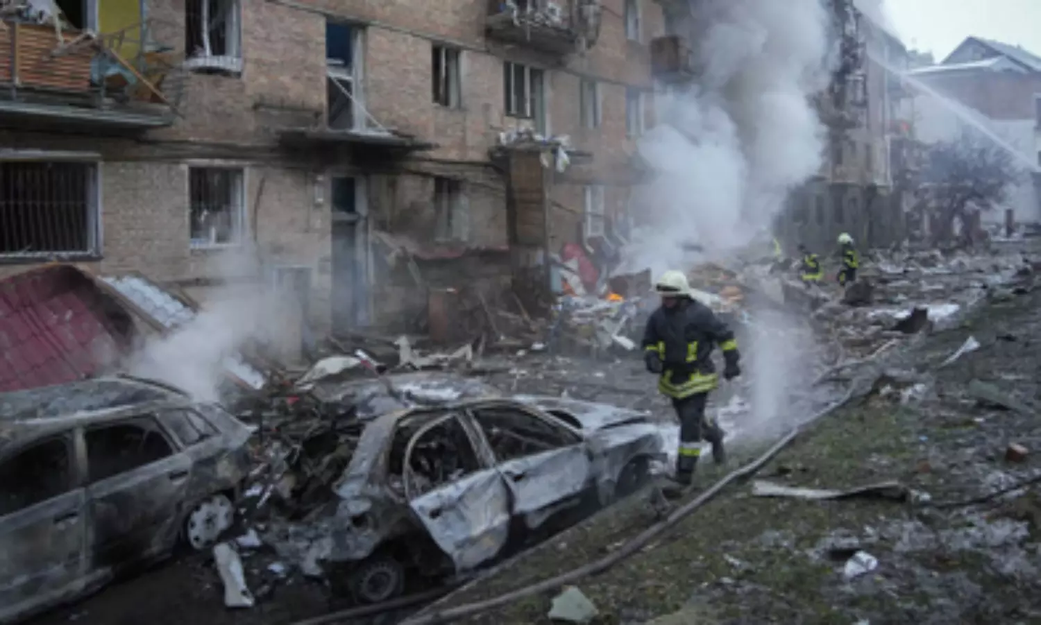 Russia attacks Ukraines capital, water supply hit, metro stopped