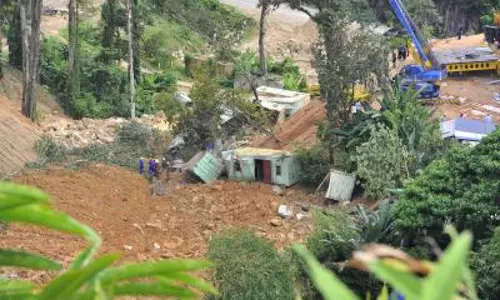 Landslide in Malaysia turns deadly: kills at least 13, injures several more