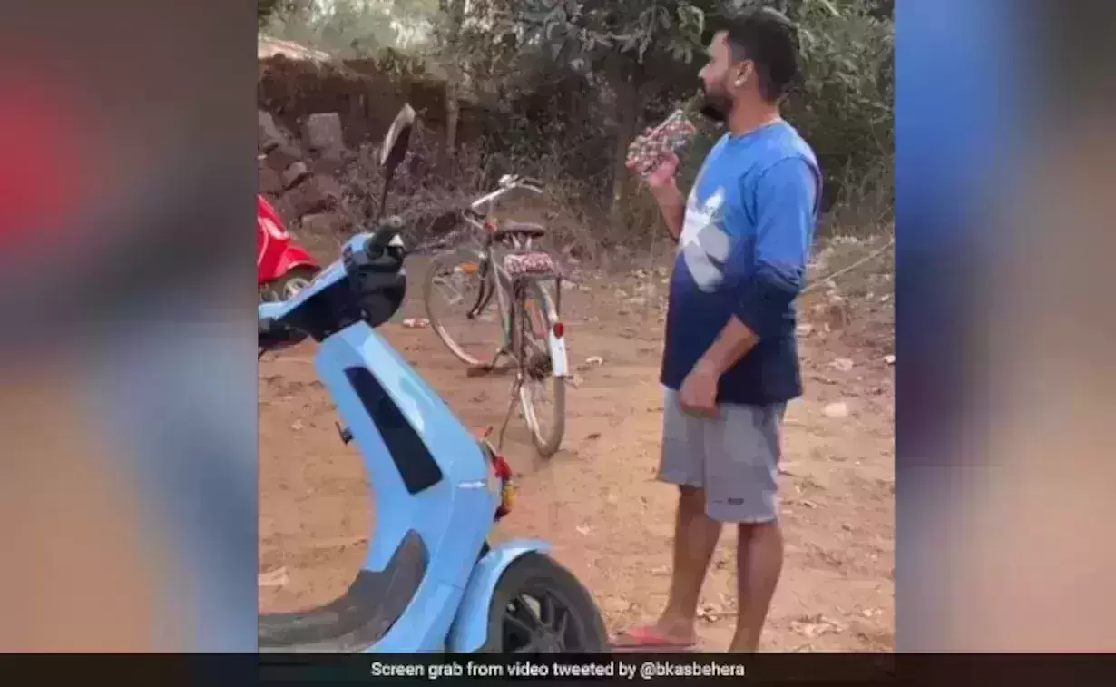 Ola electric scooter turns into a megaphone for cricket commentary