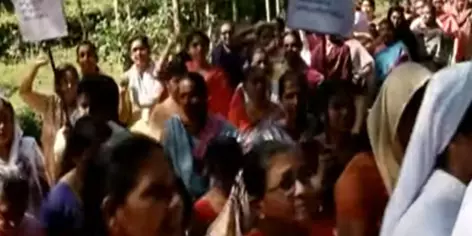 We will not hesitate to kill or die for our lands: protesting Angel Valley residents declare We will not hesitate to kill or die for our lands: protesting Angel Valley residents declare