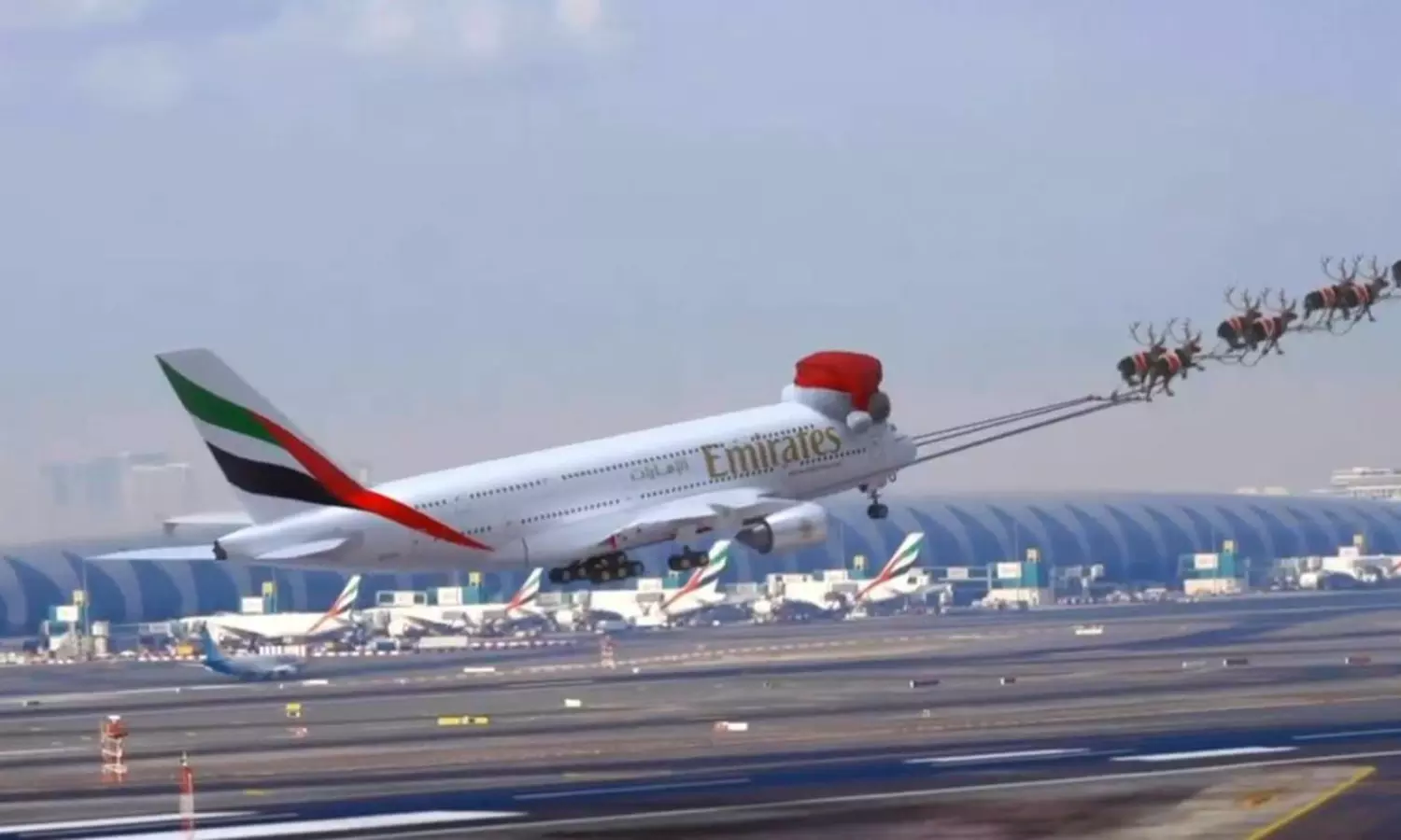 Emirates Airbus A380 transformed into Santas sleigh, Video goes viral
