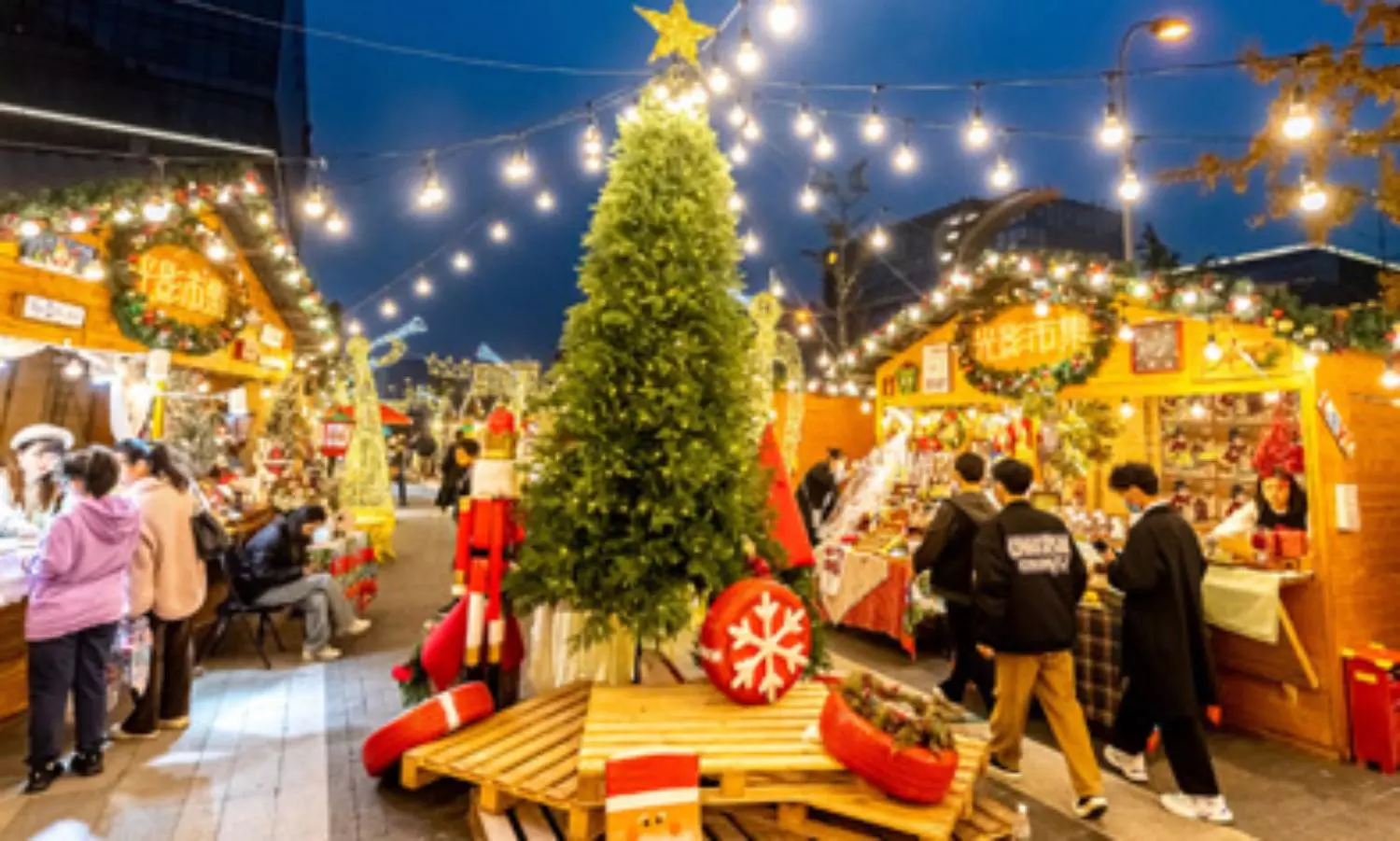 People return to the streets in China amid surging Covid 19 cases