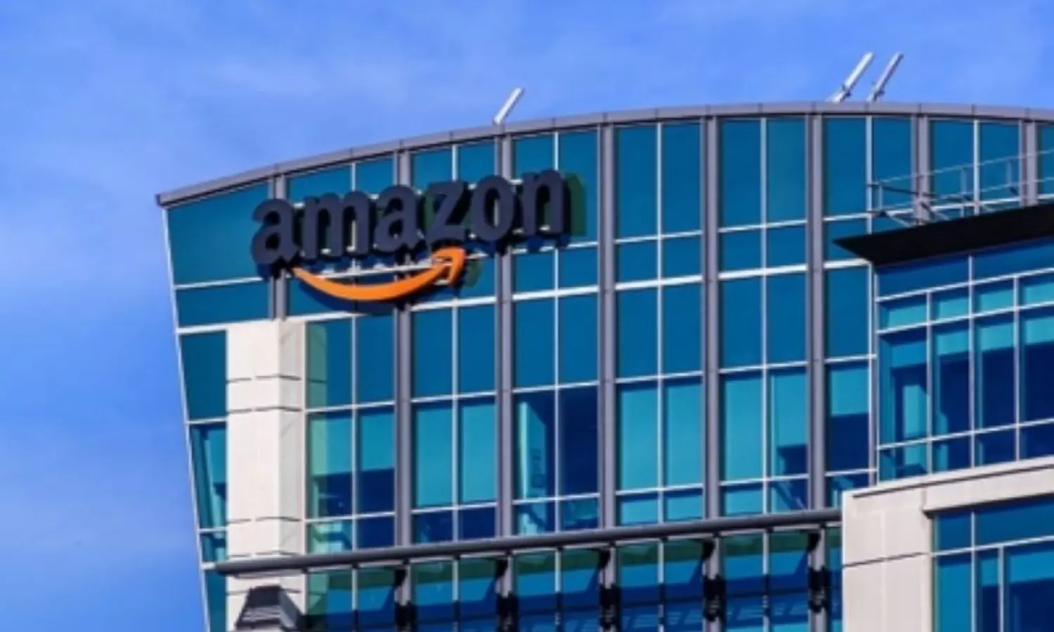 Amazon begins delivering orders by drones in US states