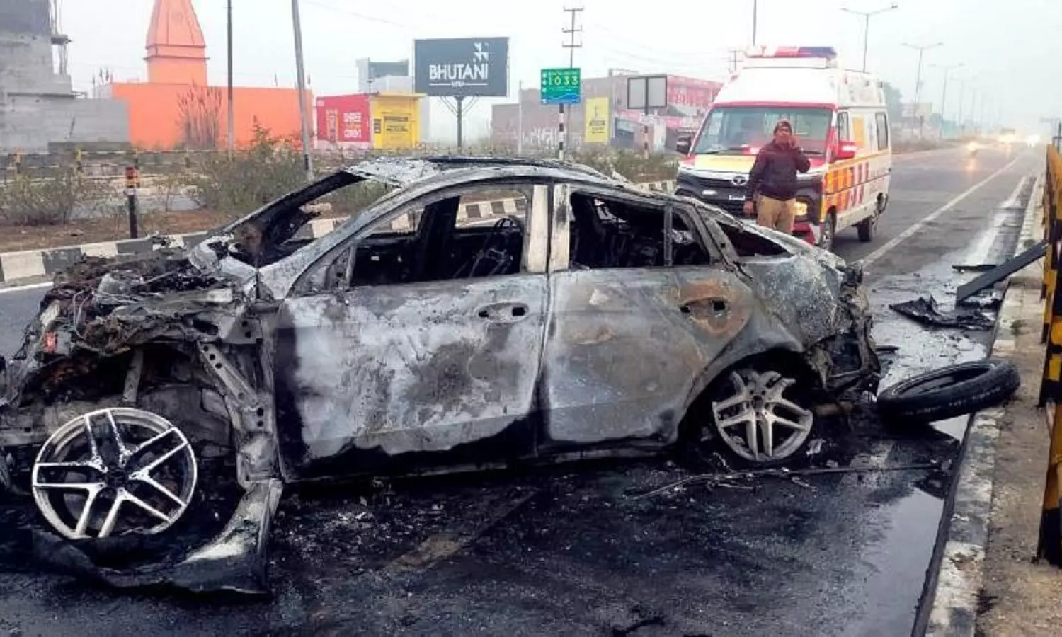 Cricketer Rishabh Pant sustains multiple injuries in car accident