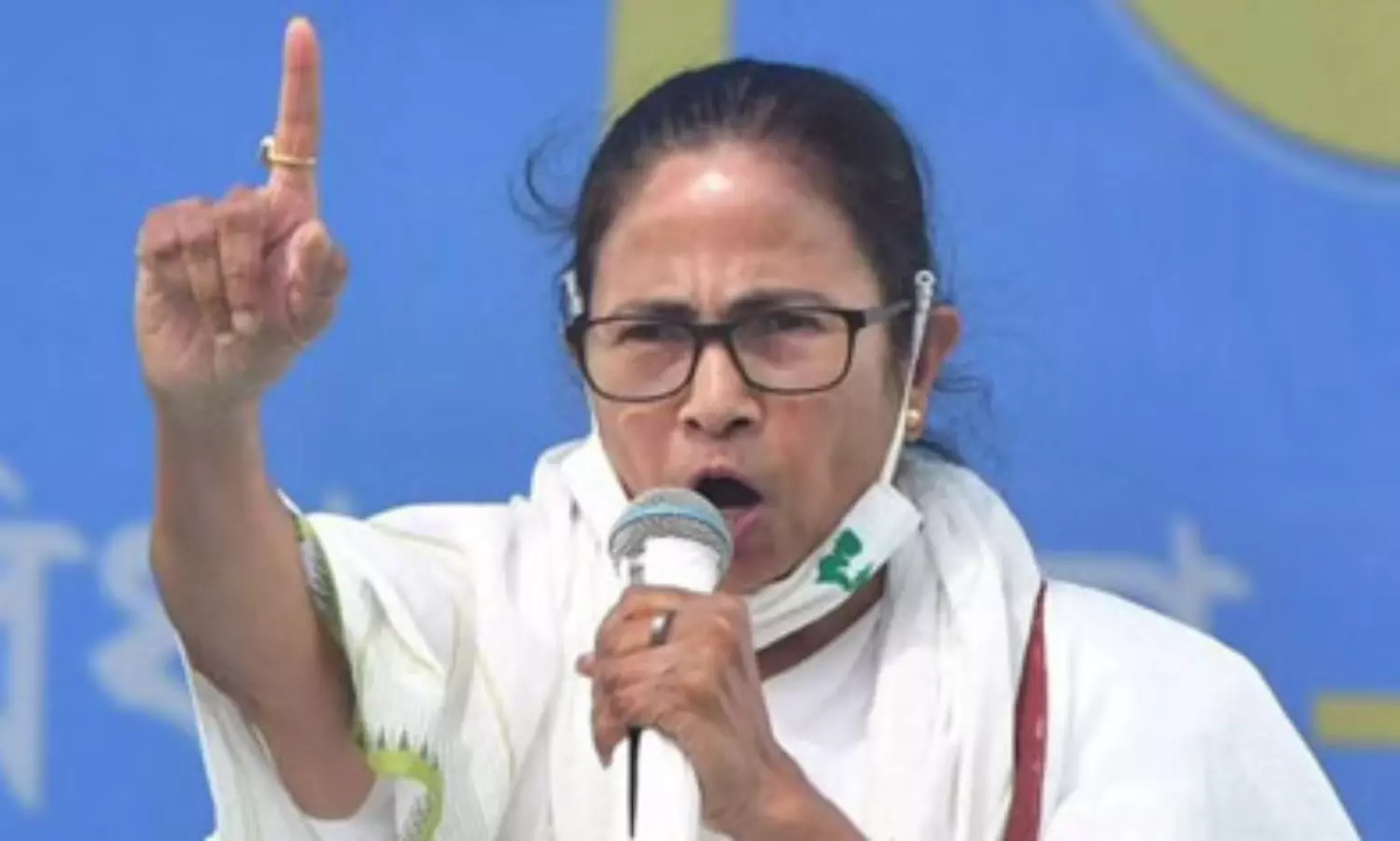 Following Jai Shri Ram slogans, Mamata stays away from dais during Vande Bharat Express inauguration