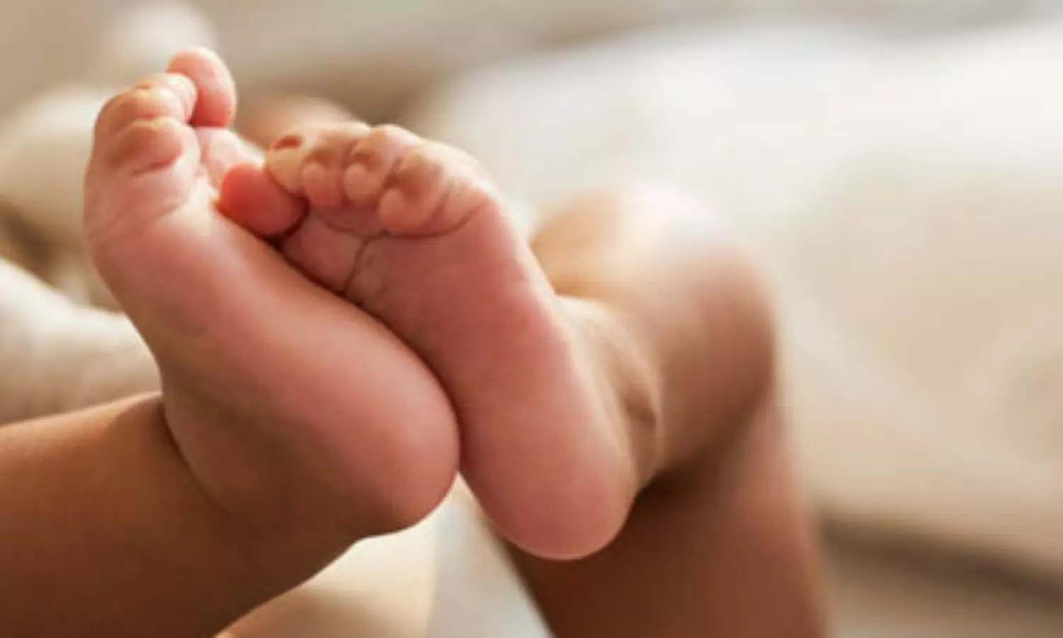 India’s tiniest baby weighing 400g miraculously survives