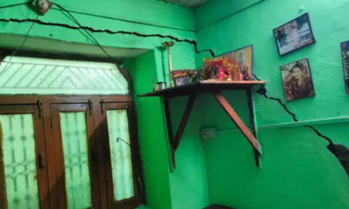 More families flee sinking Joshimath as panic grips the area