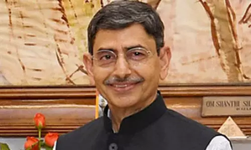 Tamil Nadu Governor Ravi walks out of Assembly stirring up a row