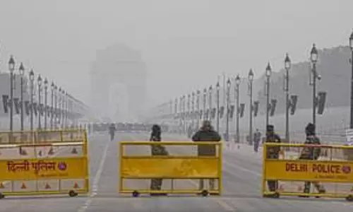 Intensifying cold wave; frigid winds whip plains in north India