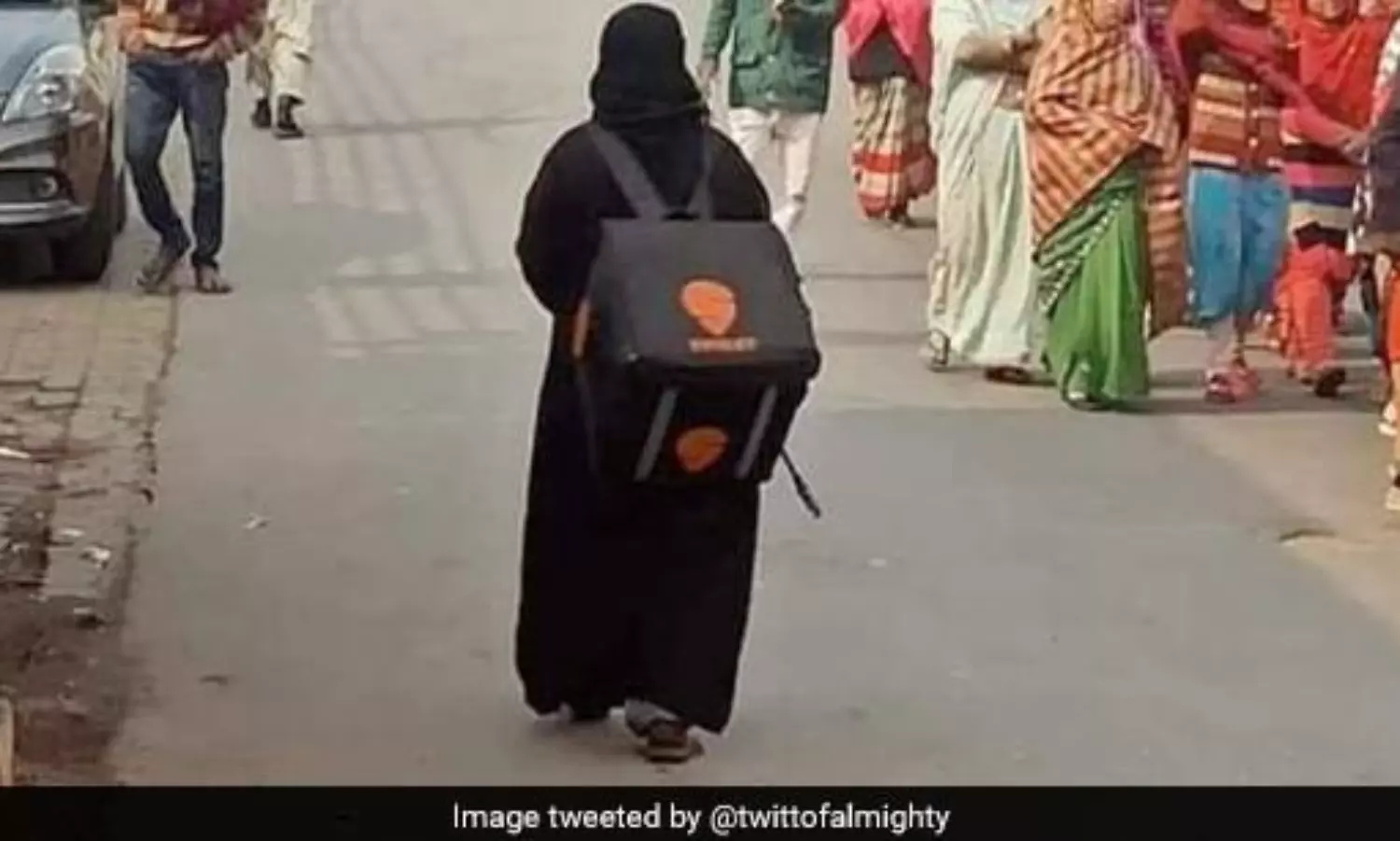 Burqa-clad woman in Lucknow uses Swiggy bag to deliver goods on foot