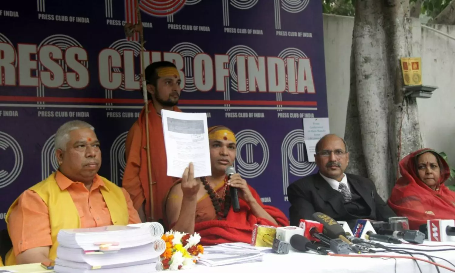 Dharam censor board of saints to say cut to films that insult Hindu tradition