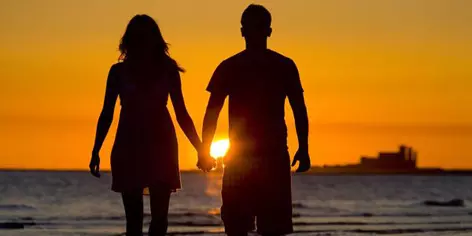 Love across borders lands couple in trouble, Pak girl arrested Love across borders lands couple in trouble, Pak girl arrested