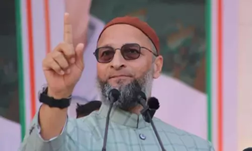 Challenging BJP to ban the movie on Godse: Asaduddin Owaisi