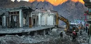 Sinking Joshimath: local protest govts slow efforts to save town
