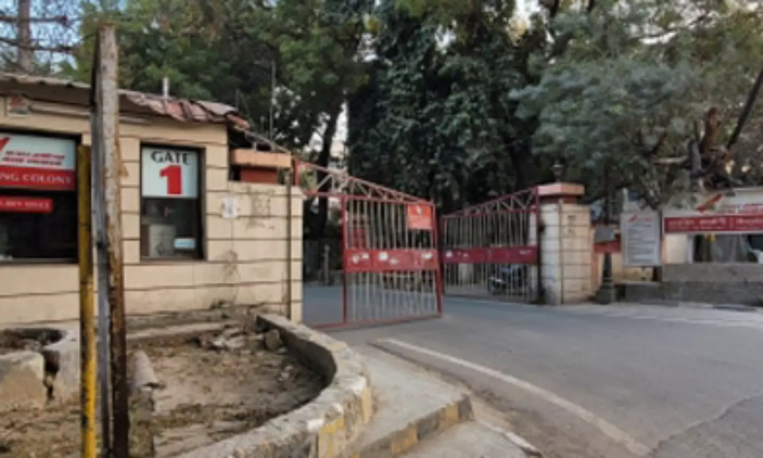 Facing eviction, Air India Colony residents left to fend for themselves