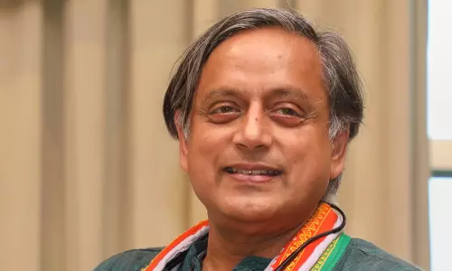 BJP clawing on Rahul for something he never said: Shashi Tharoor