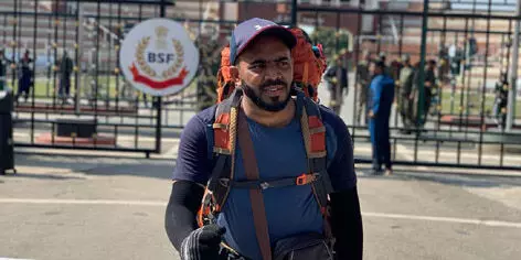 Kerala man walking to Saudi Arabia for Haj enters Pakistan