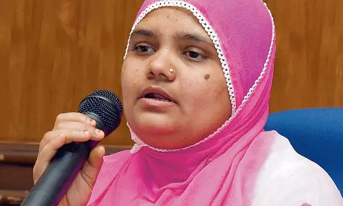 Supreme Court questions Bilkis Bano rapists release, seeks files related to remission