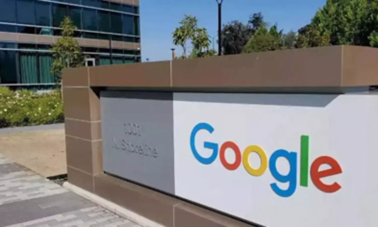 Googles Pune office gets bomb threat, man arrested from Hyderabad