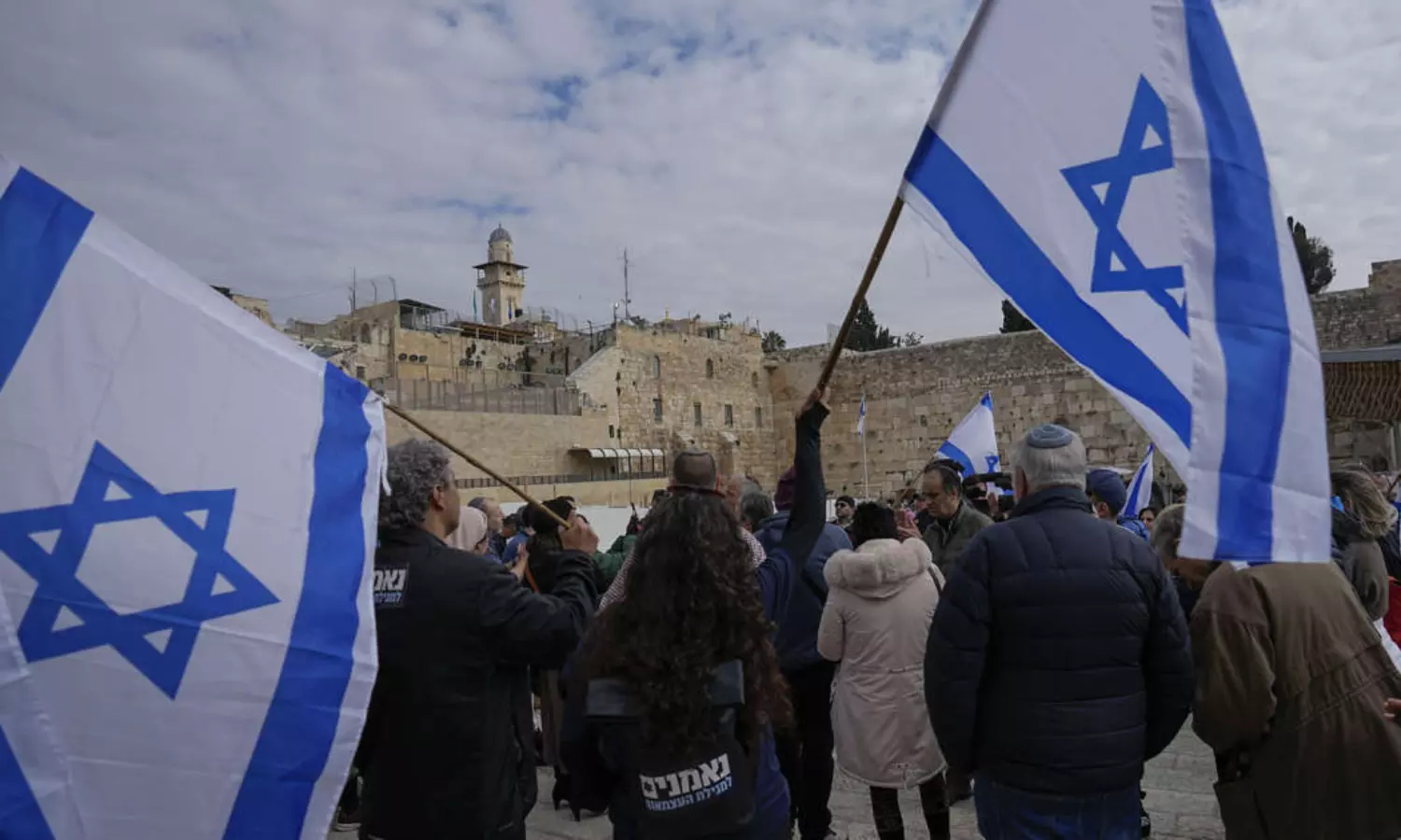 Thousands march in Israel as Netanyahu allies push overhaul