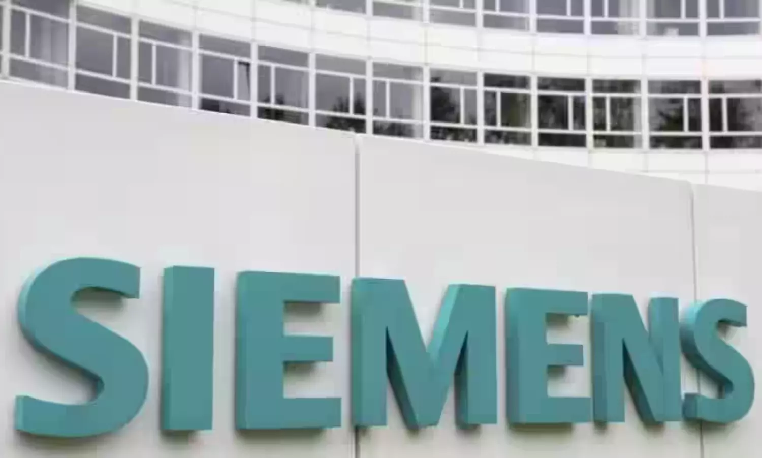 Siemens unveils 1st industry-ready 5G routers in India