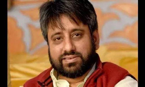 Centre decides to take over 123 Delhi Waqf Board properties; Wont allow it, says chairman Khan
