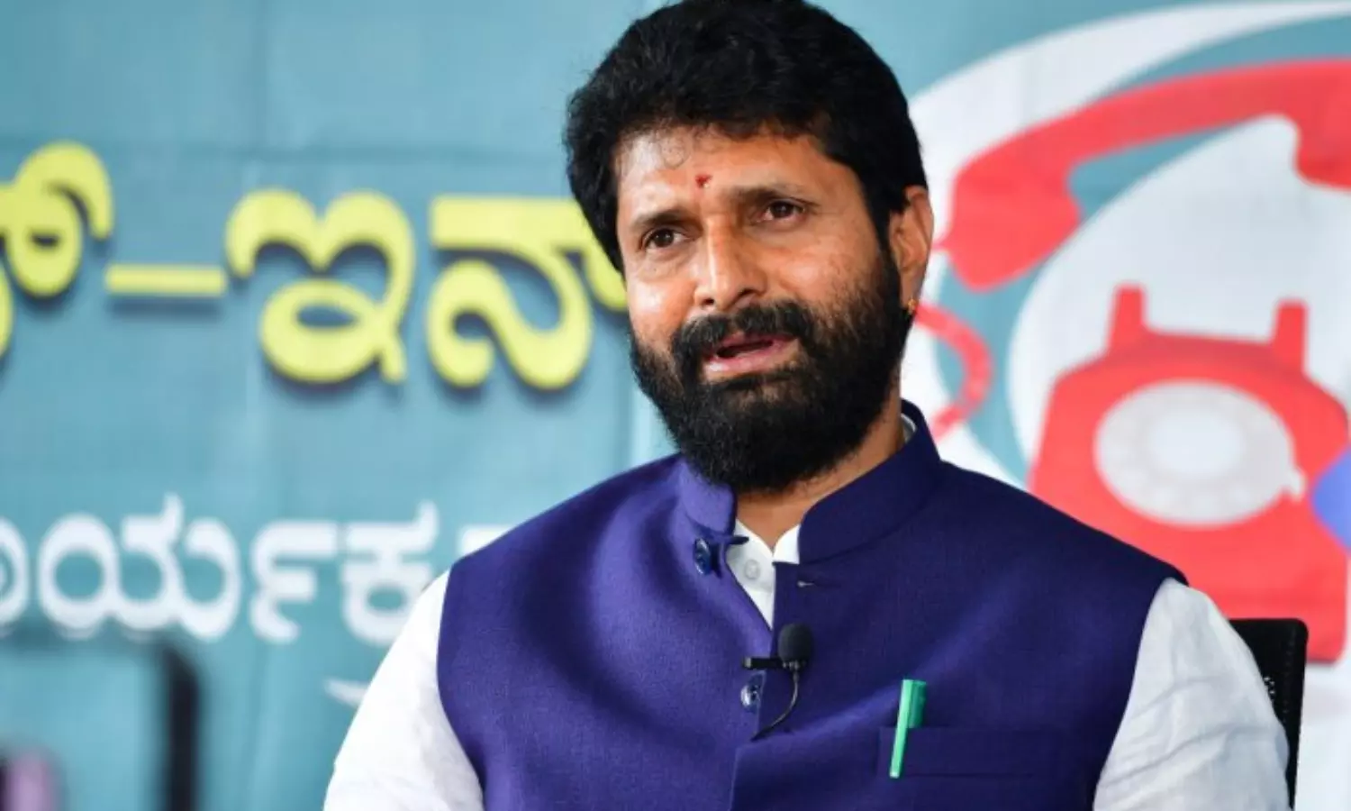 Congress corners BJP over C.T. Ravis non-veg meal before temple visit