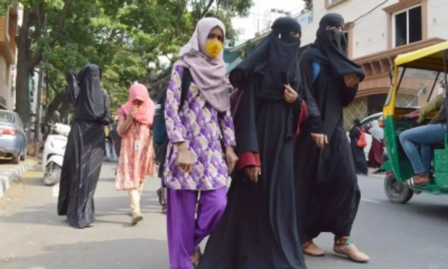 SC declines request for immediate hearing on Karnataka hijab issue