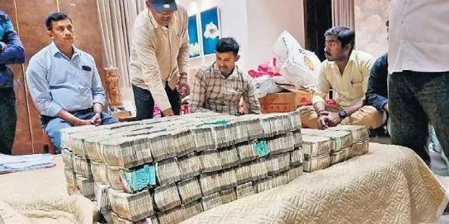 Karnataka BJP MLA on run as officials confiscate Rs 8 crore from sons home