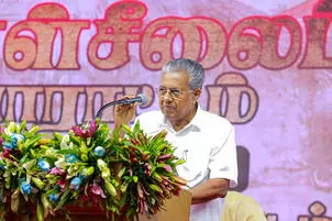 Kerala CM criticises Centres lang policy at TN CPI(M) event