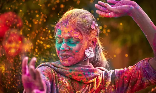 Protect your hair and skin this Holi